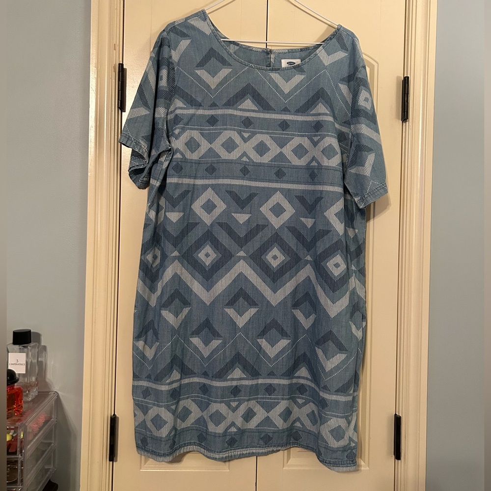 Old Navy Geometric Aztec Denim Shift Dress